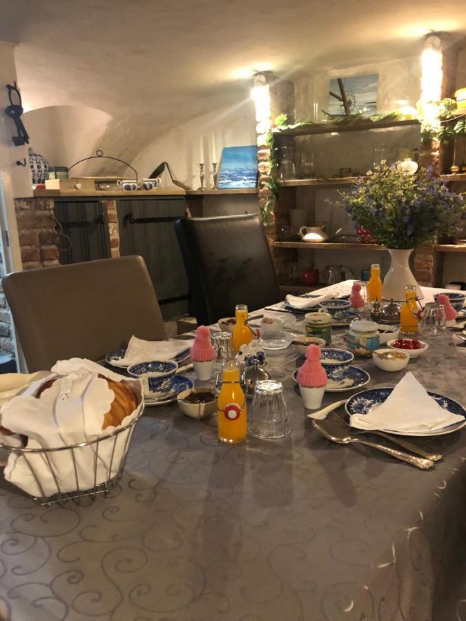 Bed & Breakfast Adrichem En Scherpenseel Middelburg Exteriör bild